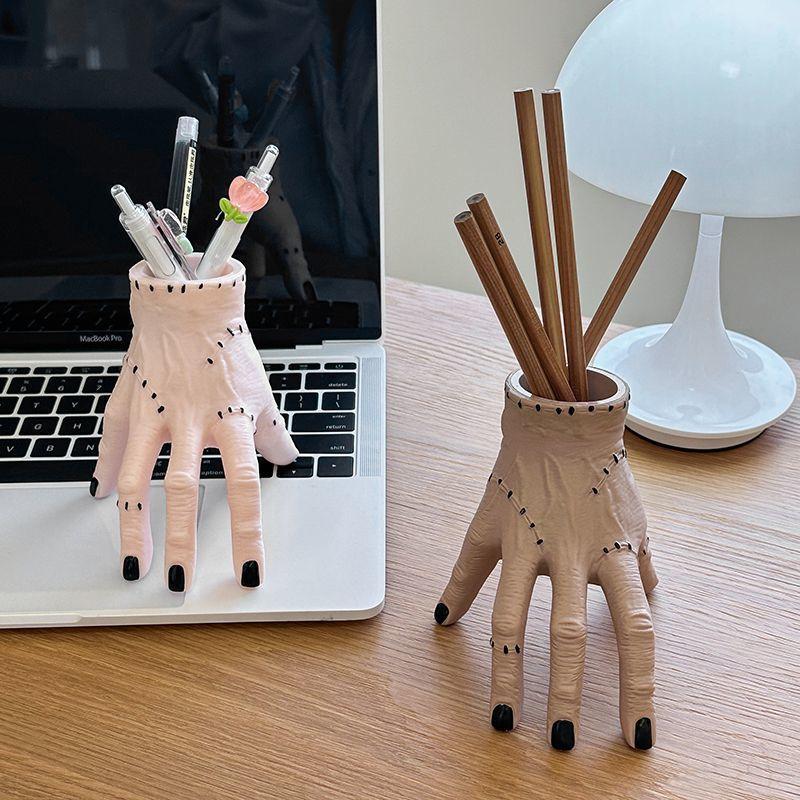 Nutcracker Figurine - เครื่องประดับรูปมือหักของอดัมส์ พาล์ม ในวันฮาโลวีน ของตกแต่งสวน กระถางต้นไม้รูปมือแอสตอร์ กระถางต้นไม้เนื้อหนา