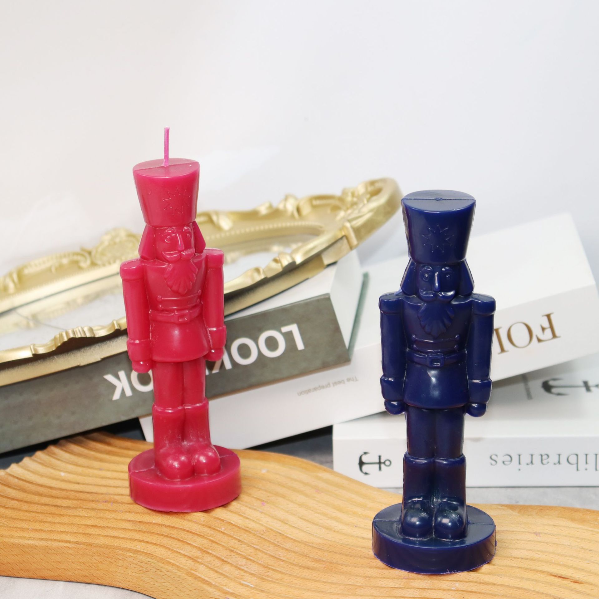 แม่พิมพ์เทียนพลาสติกทหารนัทแคร - Nutcracker Figurine บทวิจารณ์และราคา